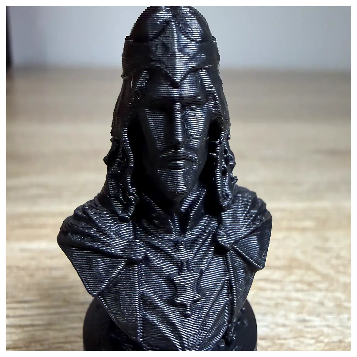 Aragon Statue Game Model Table Decoration Collectible Character Model Collection