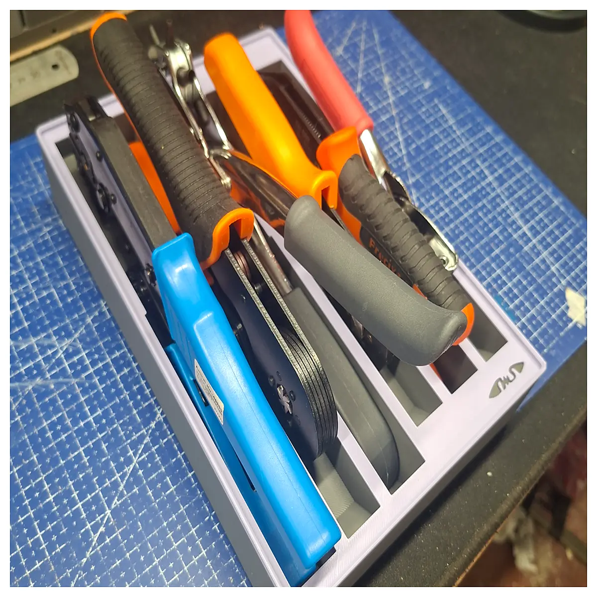 Compact Crimping Pliers Support Gridfinity Storage Box Accessories Electronics Component Holder DIY Storage Solutions