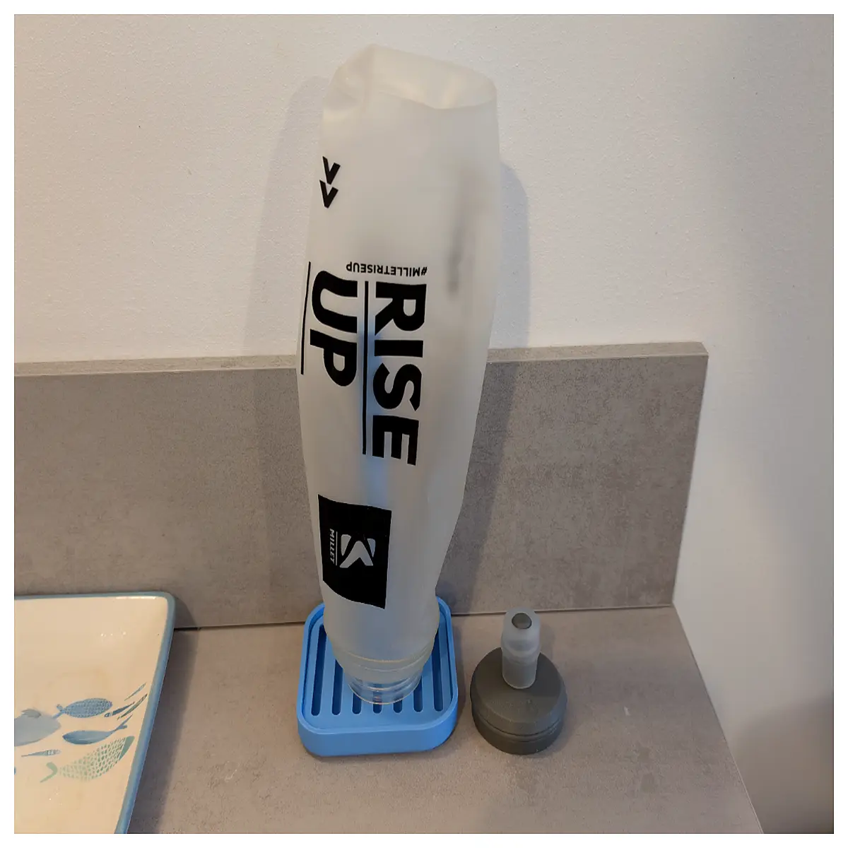 Running Water Bottle Drip Tray Fitness Water Bottle Holder Leakproof Anti Slip Draining Rack Running Machine Accessory Water Bottle Stand