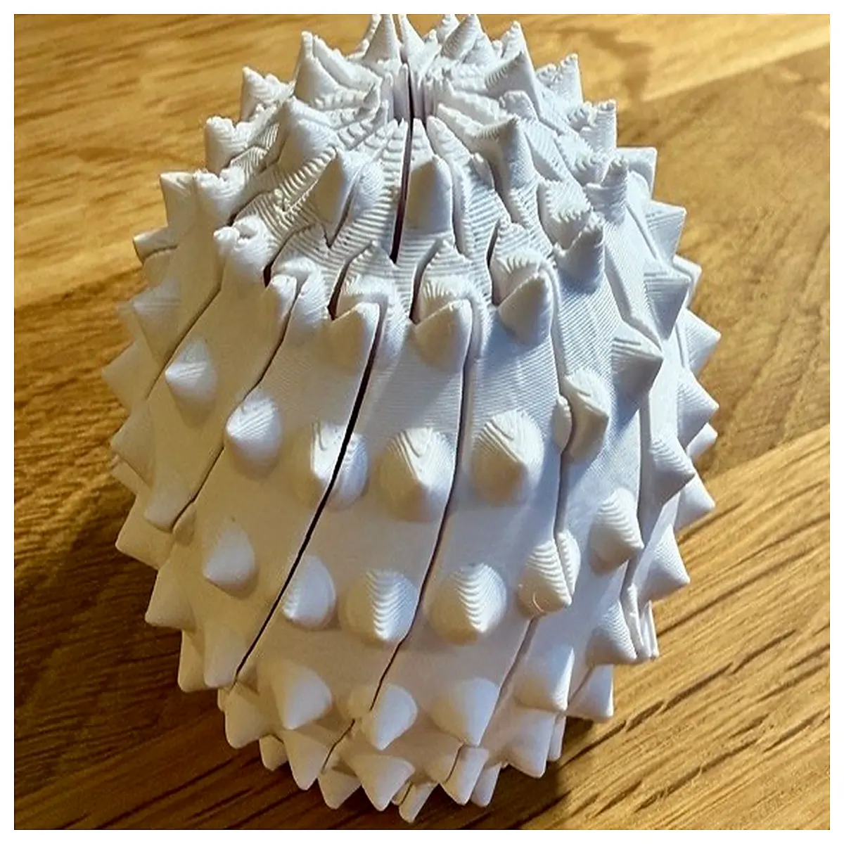 Spinning Spike Stress Ball Reduce Anxiety Hand Fidget Toy Stress Relief Adult Kids Spinners Silent Fidget