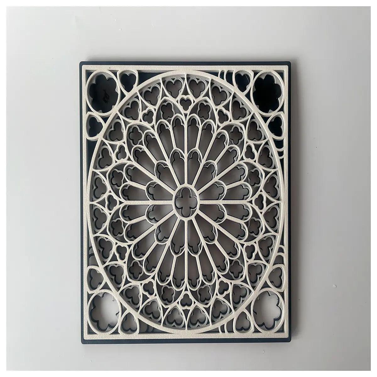 Notre Dame Cathedral Stained Glass Window Rose Window Sculpture Decoration Religious Art Building Model European Travel Souvenir
