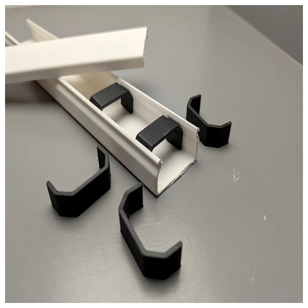 Cable Tray Fixing Clamp 30x15mm WDK 15030 Cable Tray Clamps Pipe Clamps Wire Groove Accessories Insulation Cable Fixation