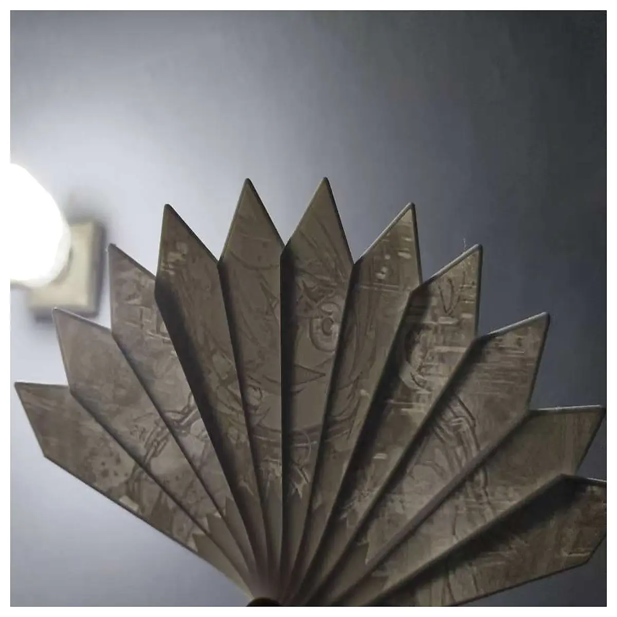 Dynasty Folding Relief Carving Finger Food Design Translucent Art Collectible Accessories Decorative