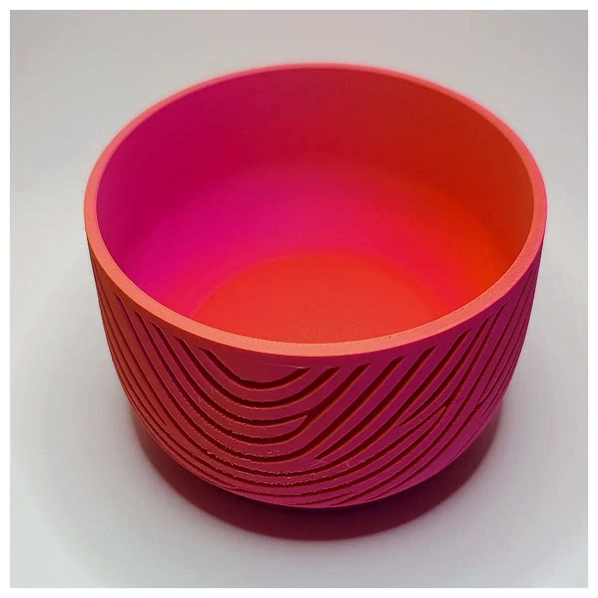 wavy bowl organizer for jewelry makeup brushes desktop accessories stylish storage basket