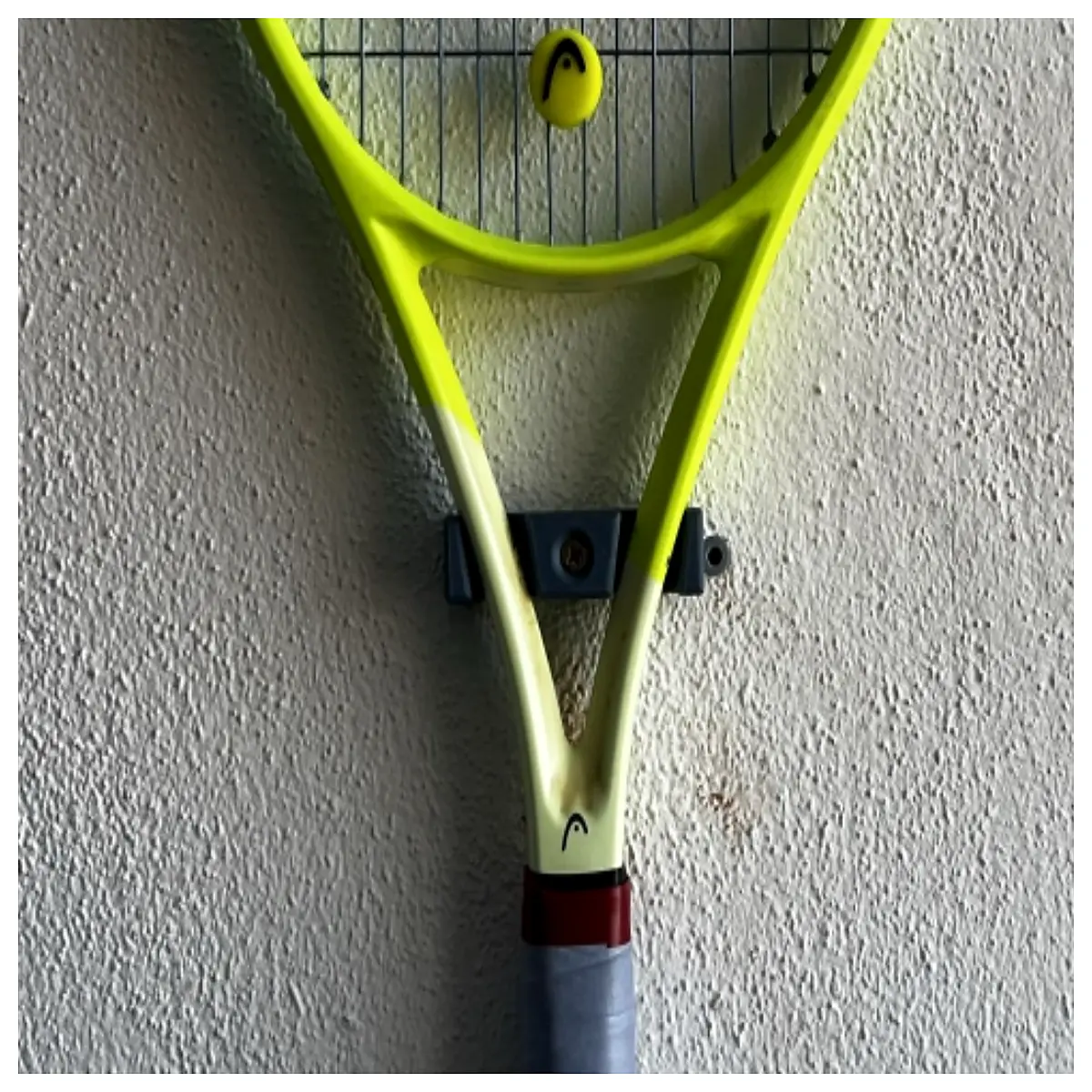 Racket Wall Mount Holder Simple Design Indoor Tennis Wall Bracket Sports Accessory Tennis Equipment