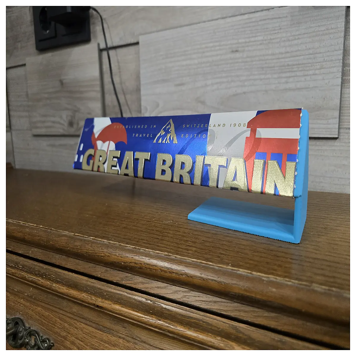 Stand Display Holder for Chocolate Bars Desk Display Candy Presentation Creative Home Decor