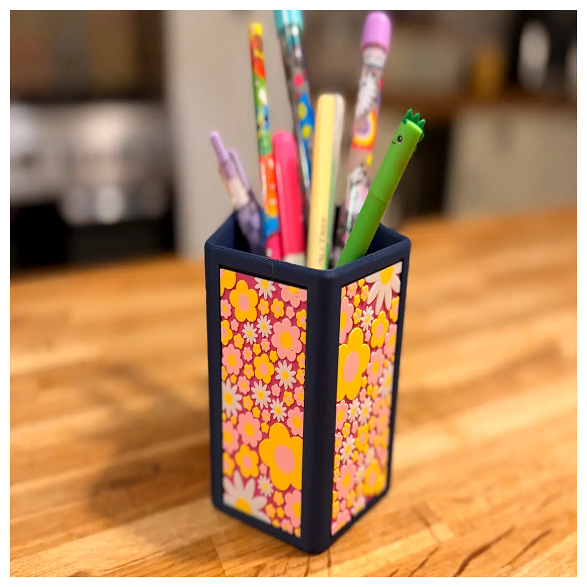 Scattered Flower Vase Decorative Bottle Pen Holder Organizer Multi functional Desktop Ornament Home Decor Flower Vase Accessories