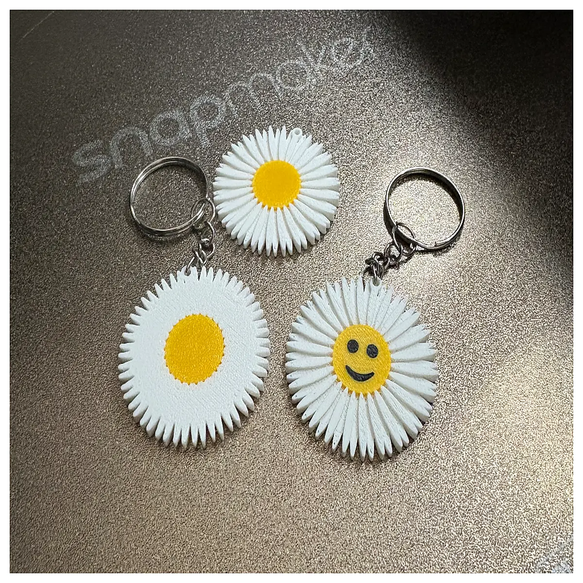 Daisy Keychain Charm Floral Accessory Romantic Girlfriend Best Friend Daisy Decoration Keyring