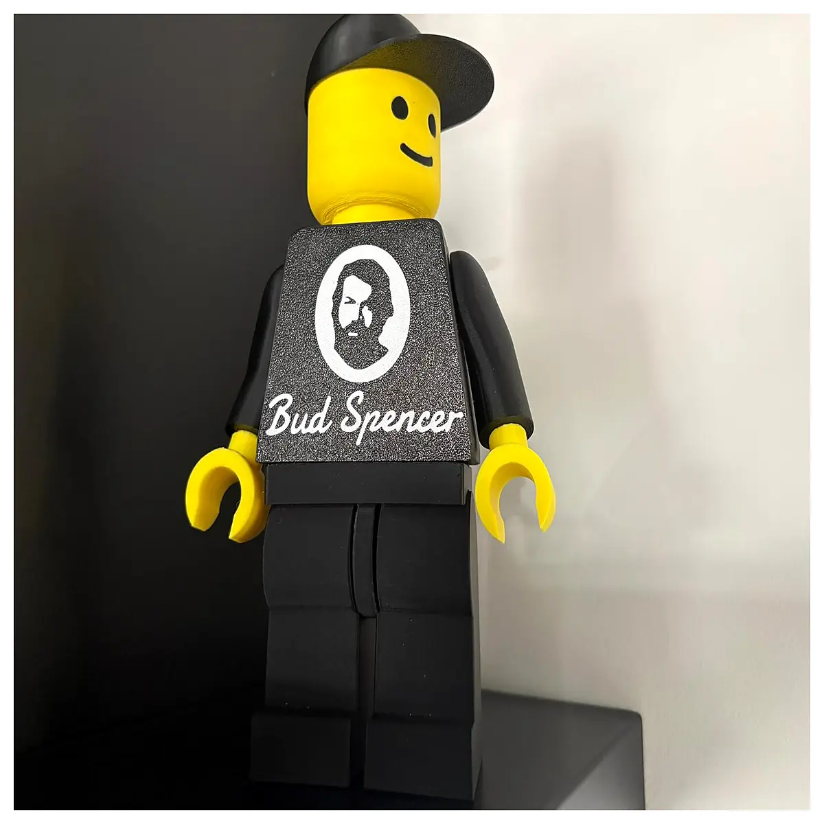 Brickman Bond 20cm Figure Collectible Mannequin Model Toy 500 Bond Statue