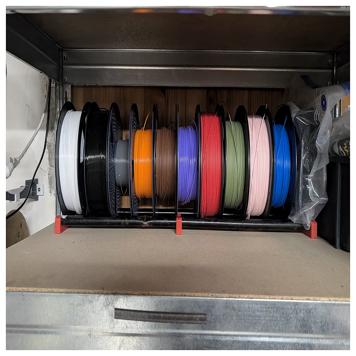 spool holder organizer rack for sewing thread bobbins storage desktop tidy