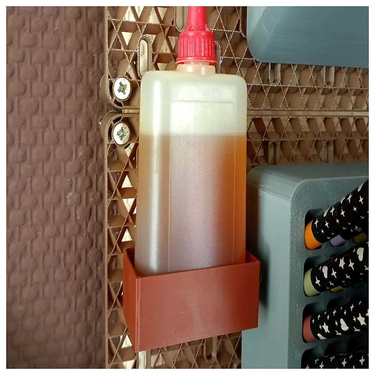 Sewing Machine Oil Bottle Precise Oil Container Fine Flow Reservoir Sewing Accessories Parts Supply