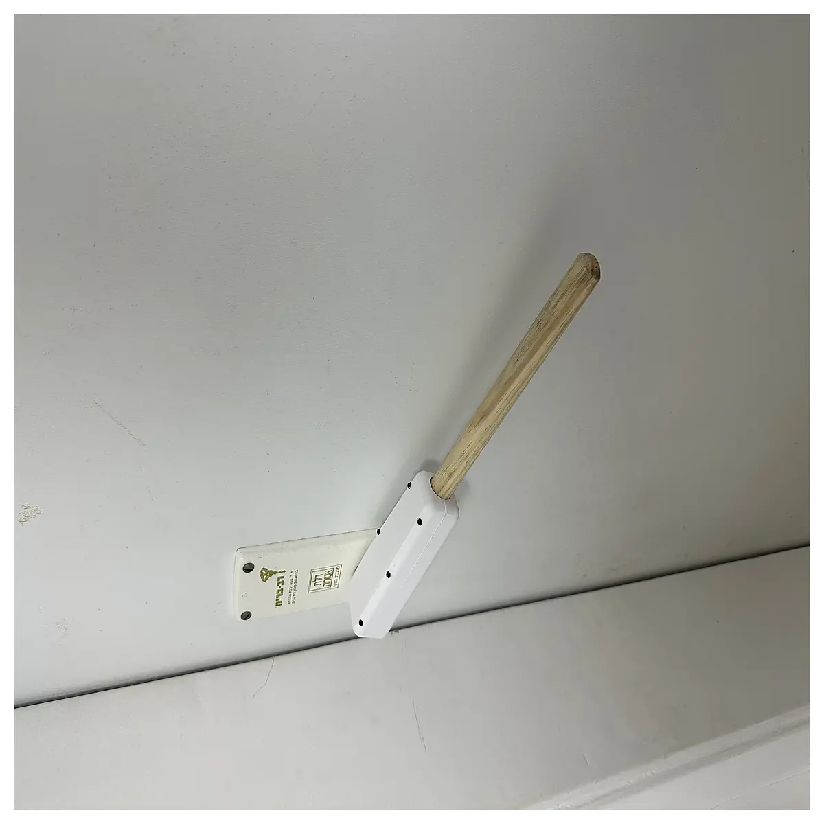 door handle lever extension tool for stiff locks