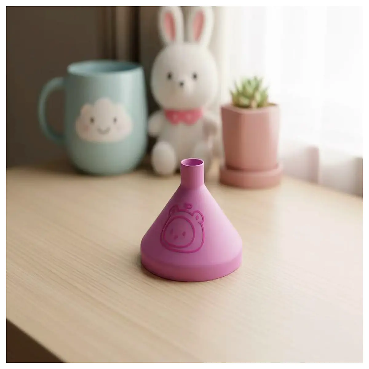 Baby Bear Funnel 9cm Diameter Feeding Aid Newborn Bottle Accessory Infant Nutrition Supplement Small Spoon