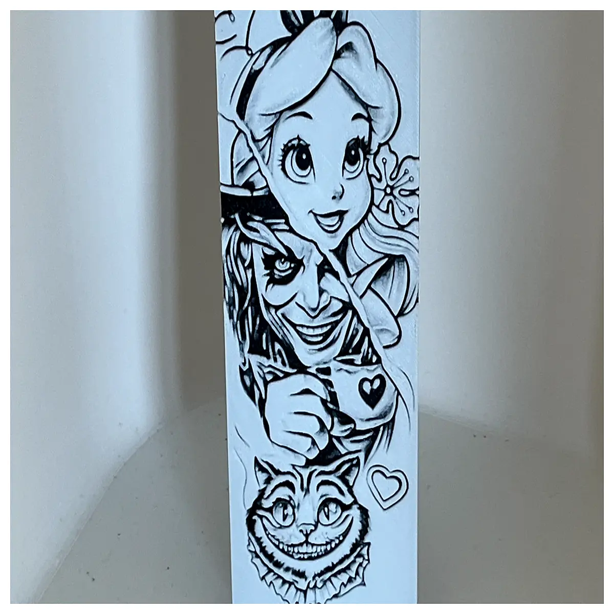 Alice in Wonderland Bookmark Fantasy Theme Collectible Book Decoration Wonderland Gift Reading Accessory