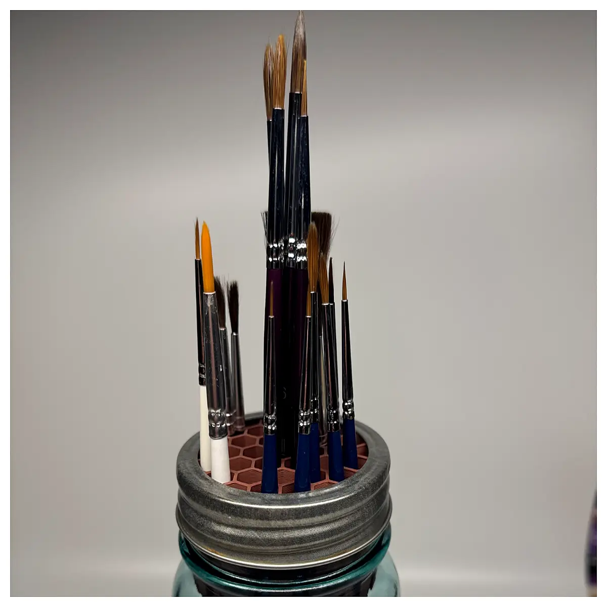 Mason Jar Paint Brush Holder Plugin Honeycomb Brush Organizer Art Supply Accessories Display Stand for Paintings Brush Fixation Tool