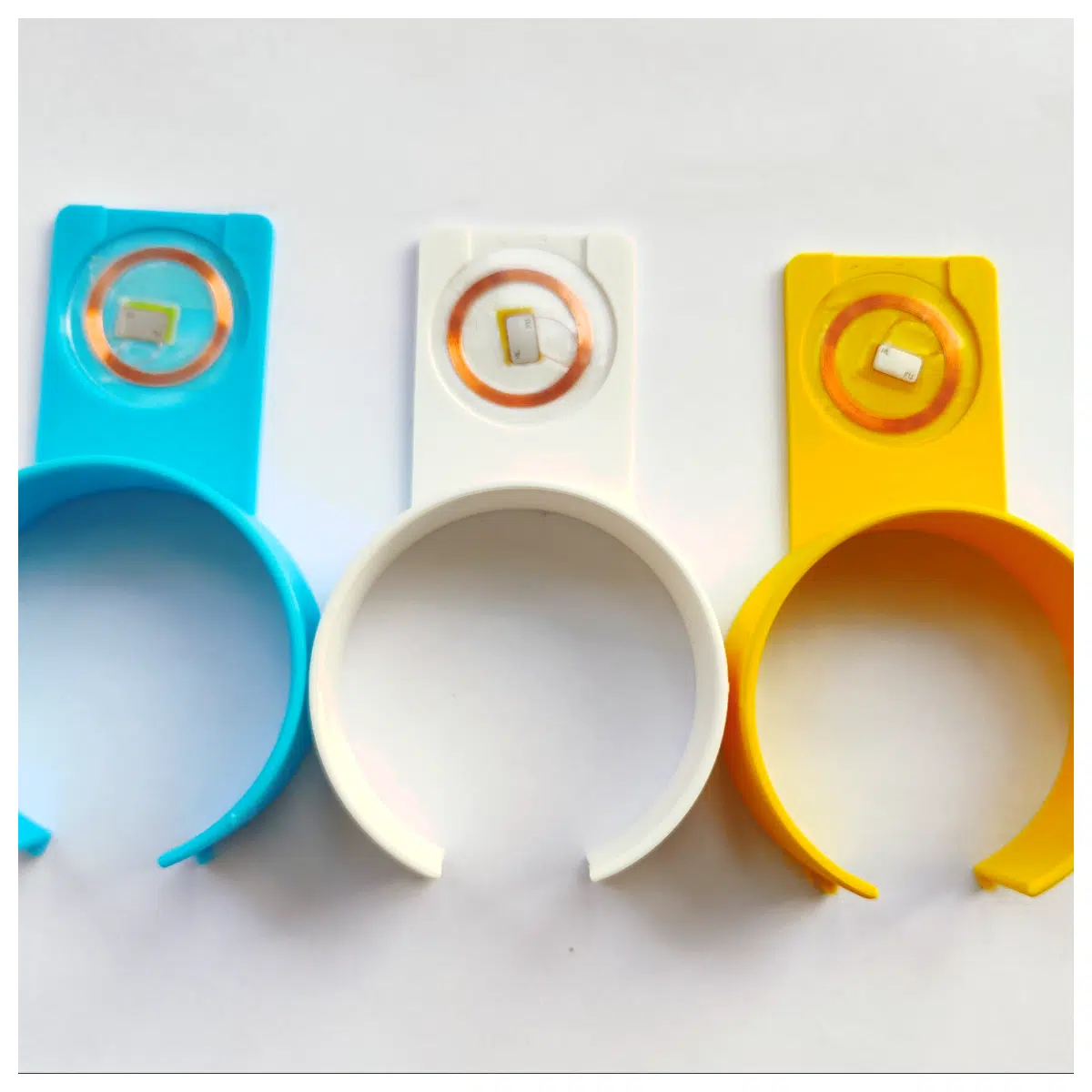 Universal RFID Tag Holder Supports Third Party Chips RFID Reader Accessory Tag Mount RFID System Component Tag Bracket
