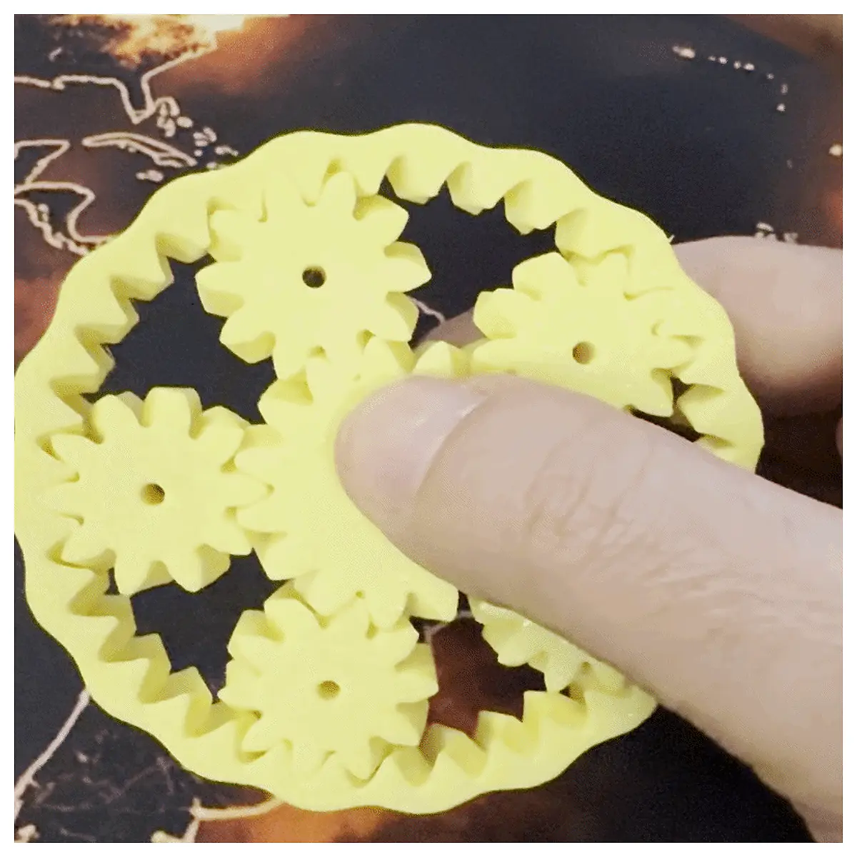 fidget gear toy stress relief anxiety reducer desk gadget for adults kids aid quiet tactile sensory tool