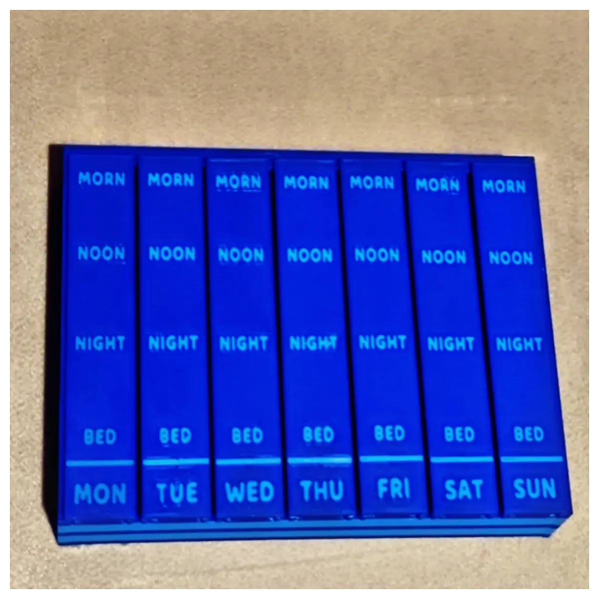 Weekly Pill Organizer 4 Compartment Medication Storage Box Home Medicine Organizer Reusable Safe Reliable Health Management