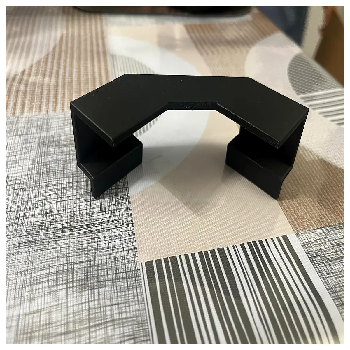 Tablecloth Corner Holder Lazy Person Fixing Device Table Mat Clips Kitchen Table Mat Support Stand Lazy Table Mat Fixer