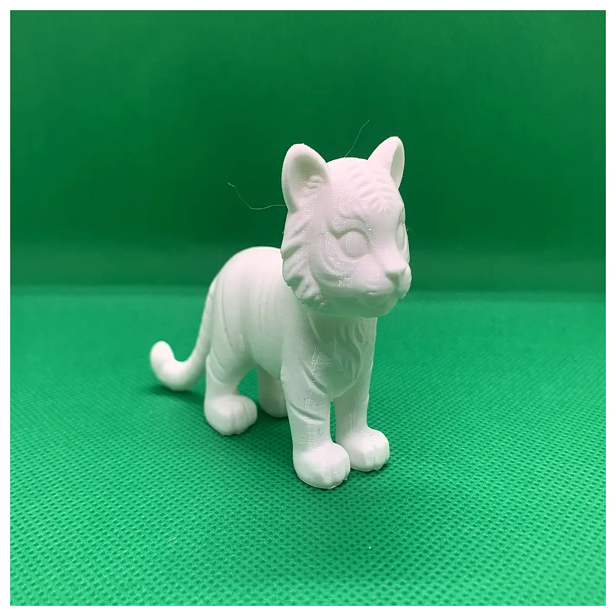 Cute Little Tiger Figurine Desktop Decoration Pet Toy Gift Creative Home Decor IoT