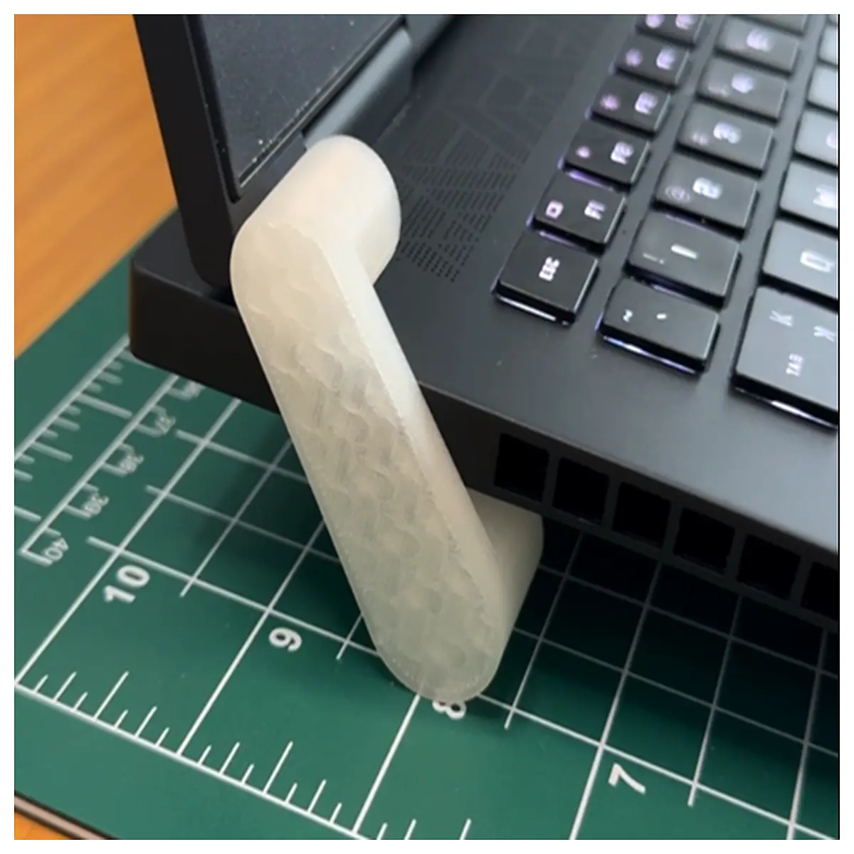 Laptop Stand Keychain Portable Stand for Phone Tablet Desktop Holder Mobile Accessory Office Study