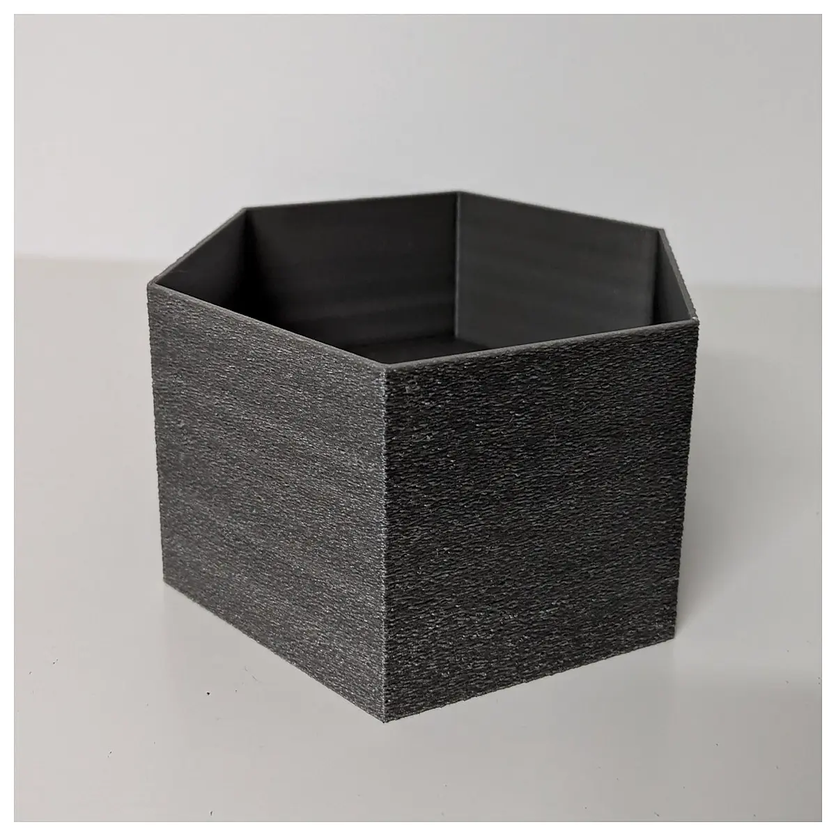 Self Watering Outdoor Planter Automatic Watering Pot Plant Container Overflow Design Garden Decor Watering Tool