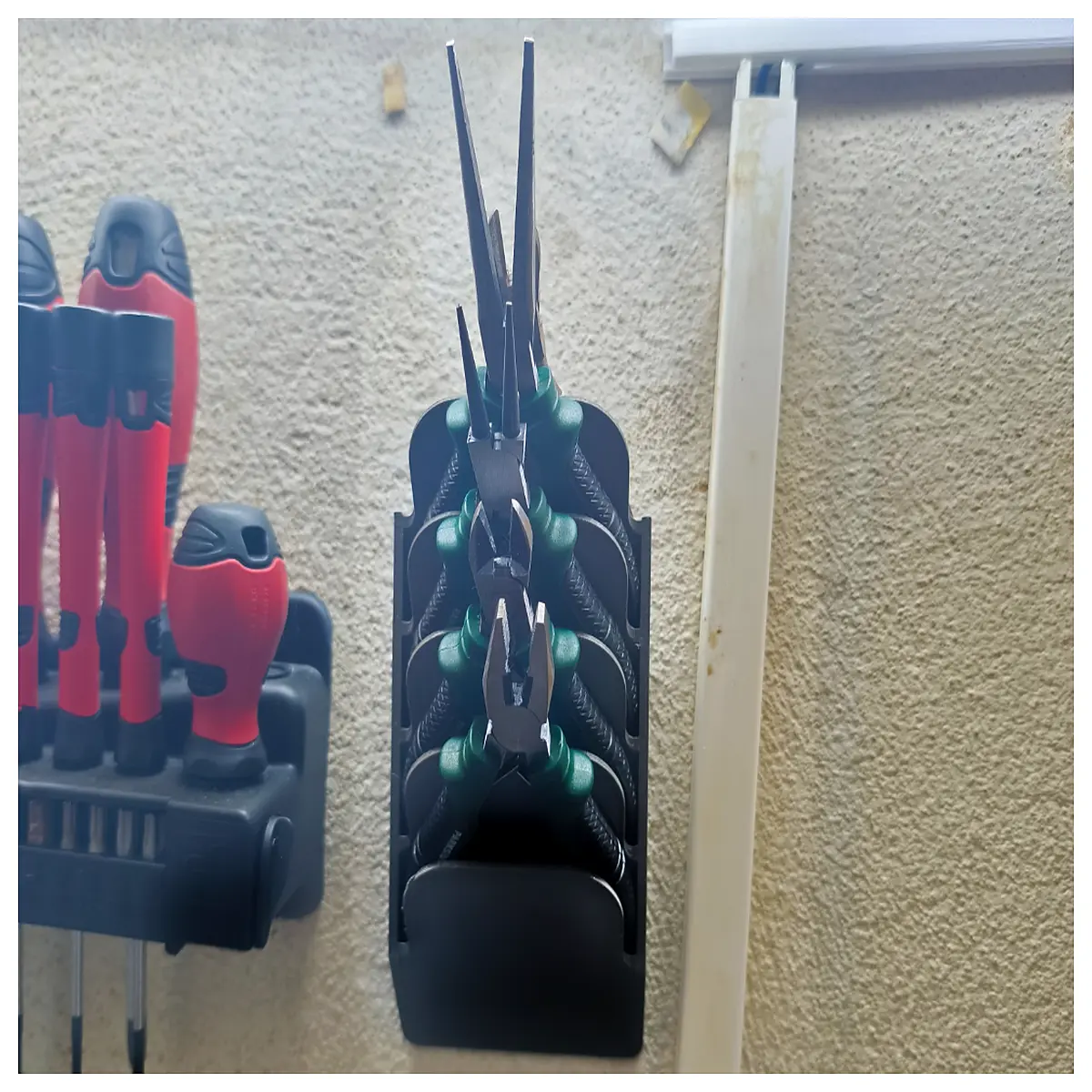 Mini Pliers Rack Pliers Holder Repair Tool Organizer Automotive Repair Parts Pliers Fixing Device Car Accessories