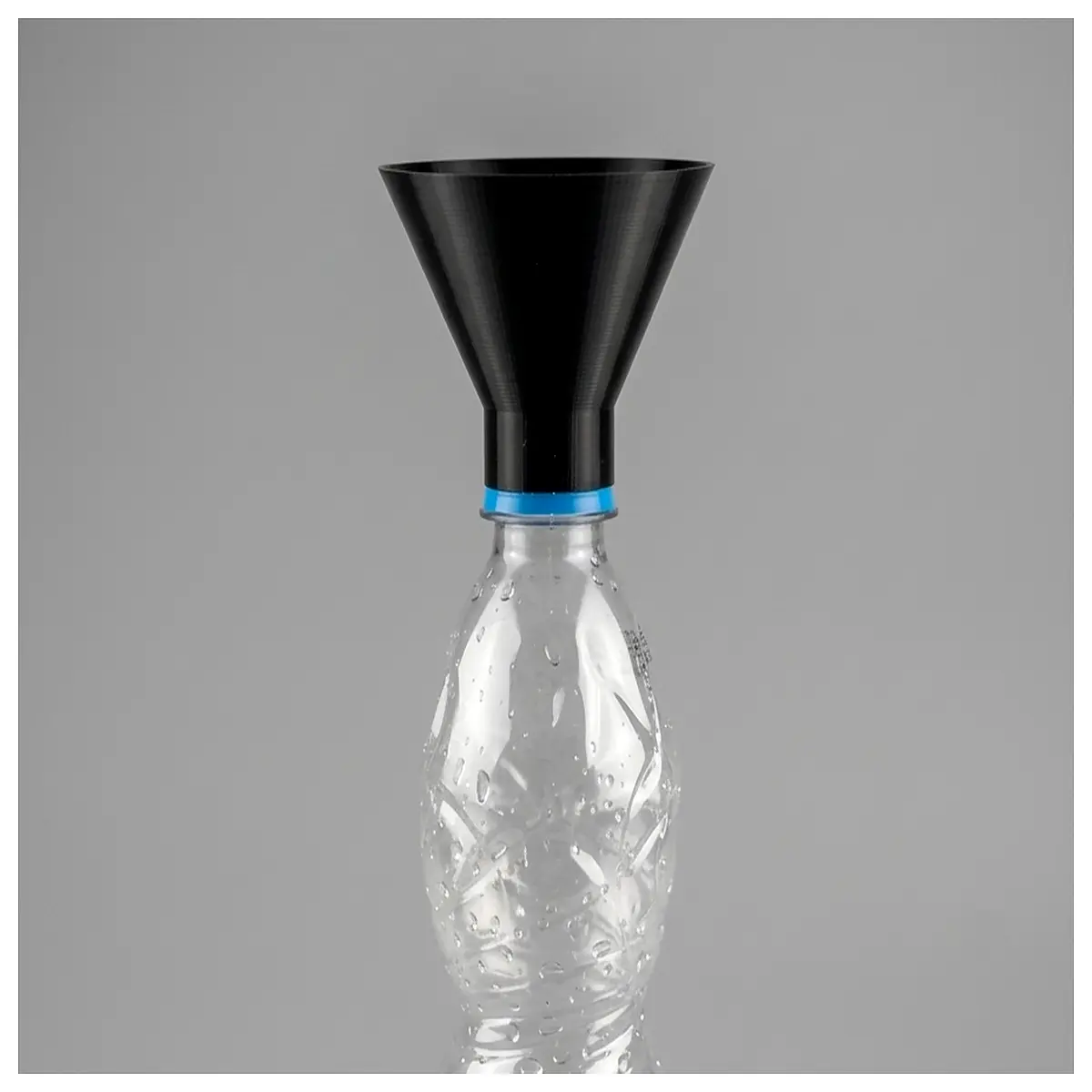 Funnel with PET Bottle Connector Easy Pouring Liquid Dispenser Kitchen Garden Lab Supplies Versatile Utility Funnel