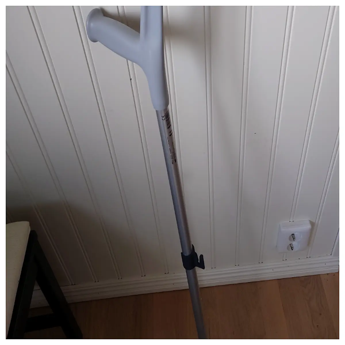 walking cane poop bag holder clip on elderly mobility aid pet waste dispenser hook for dog walking accessories