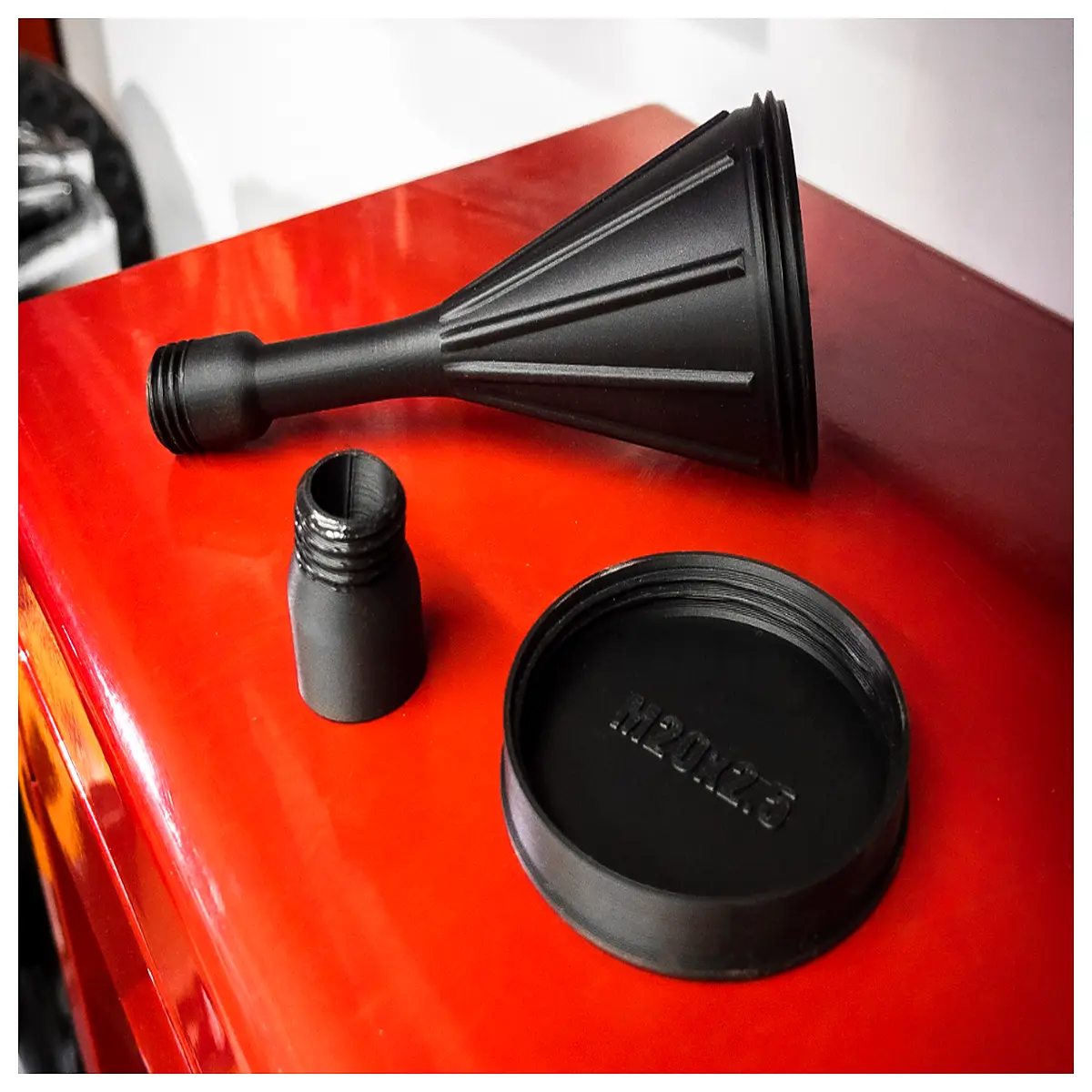 Motorcycle Oil Funnel Rotary Type 30mm Thread Automatic Dispenser Motorcycle Parts Oil Leak Repair Accessory