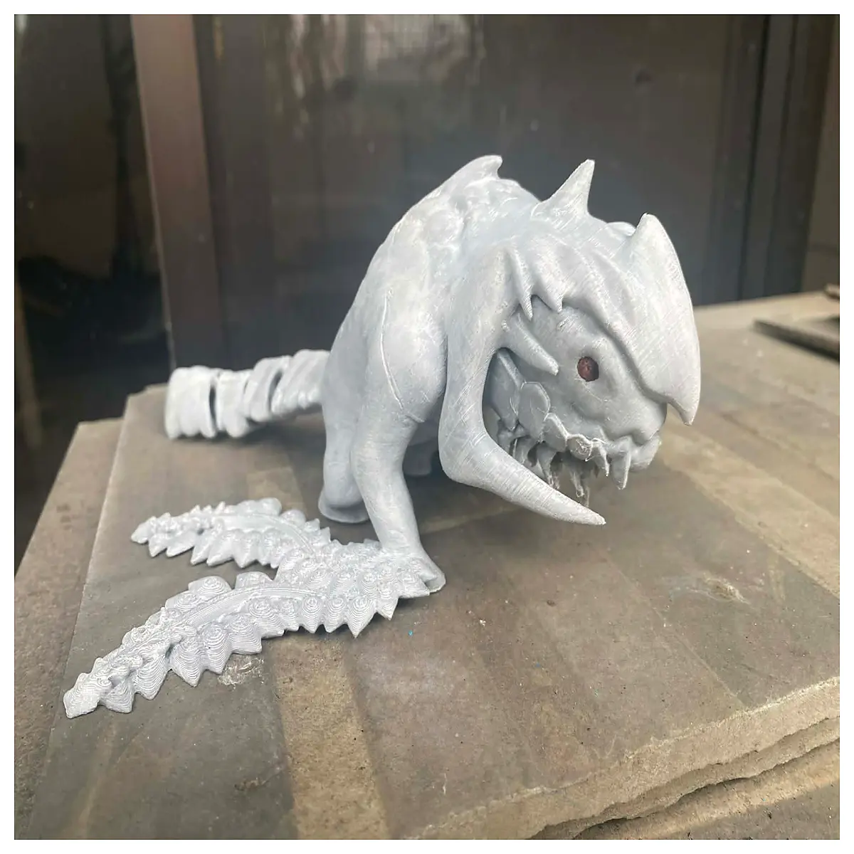 Hunter Q ver Arkveld Figure Movable Tail Collectible Toy Anime Merchandise