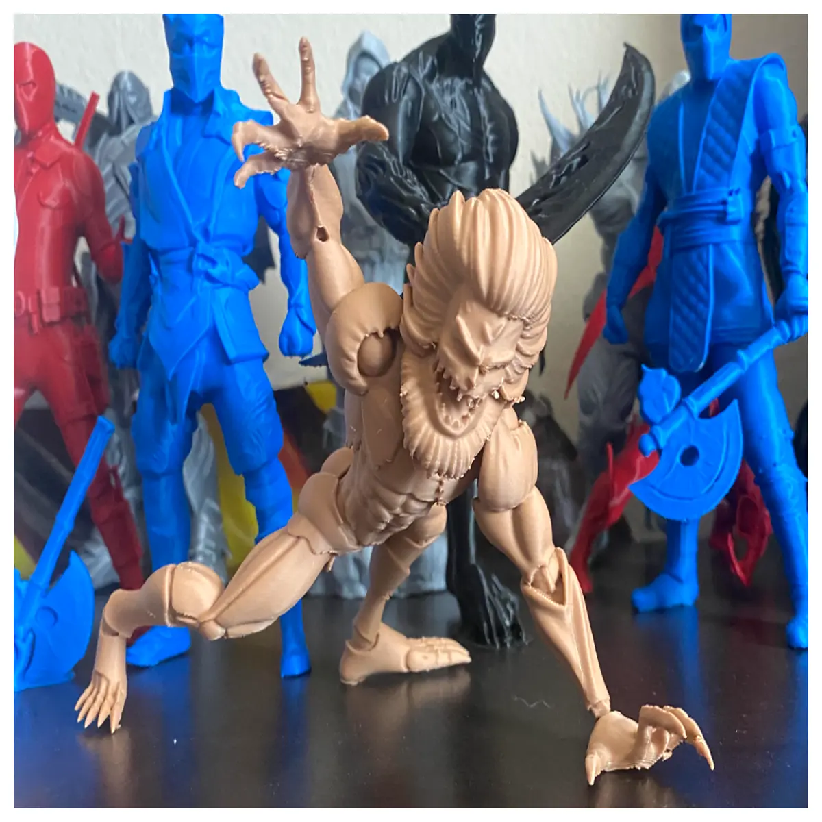 Attack on Jaw Sculpture Model Anime Collectible Desk Decoration Figure Gift