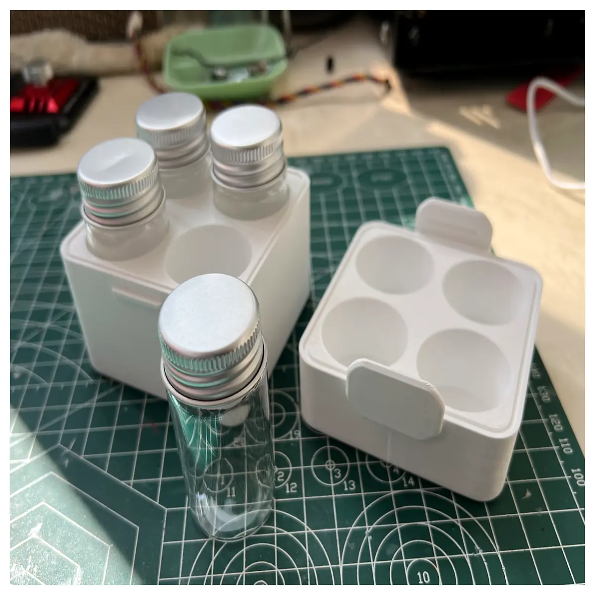 Glass Bottle Storage Box Outdoor Spice Box Kitchen Food Can Seasoning Organizer Multi Purpose Storage Container