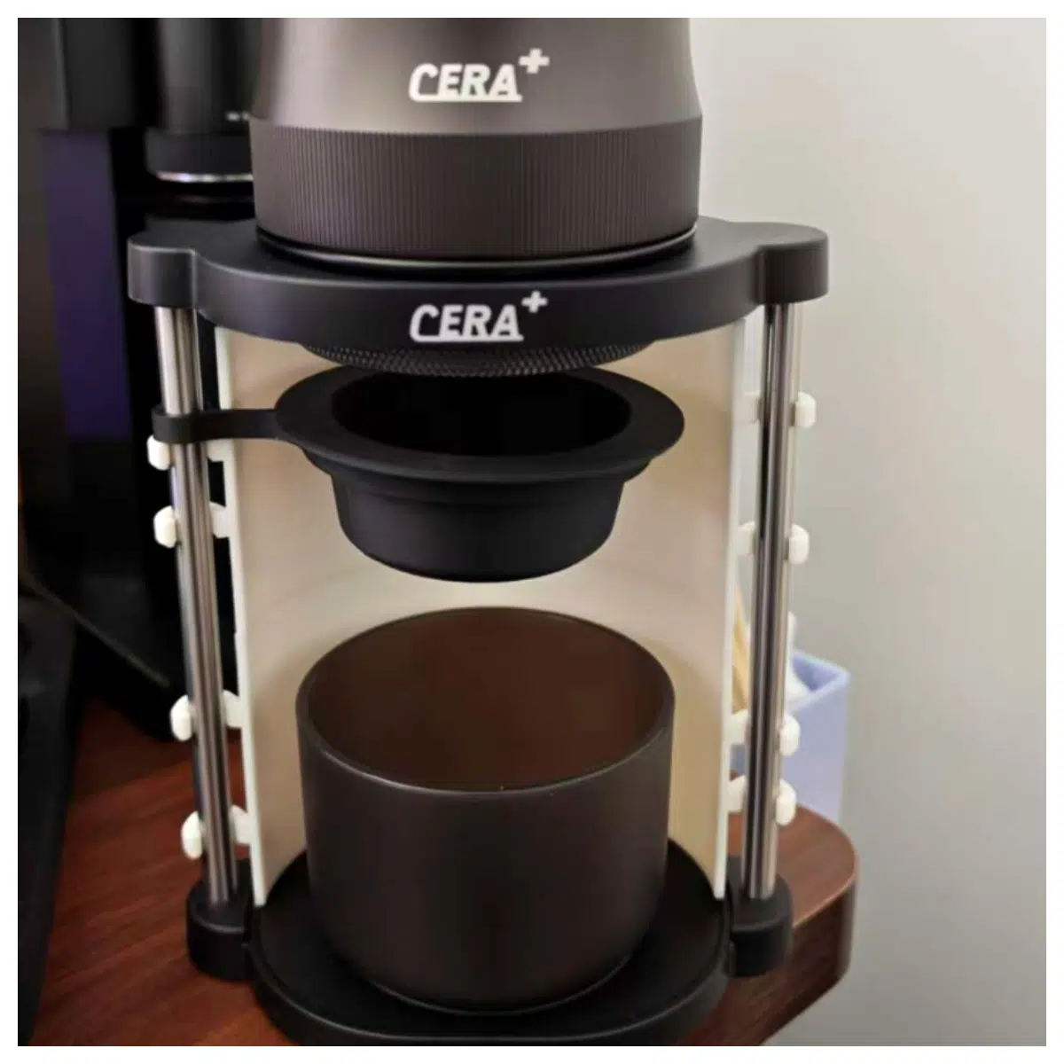 CERA Knight Stand Shield Water Bowl Cycling Accessories Enhance Riding Experience Bike Stand Cycling Gear