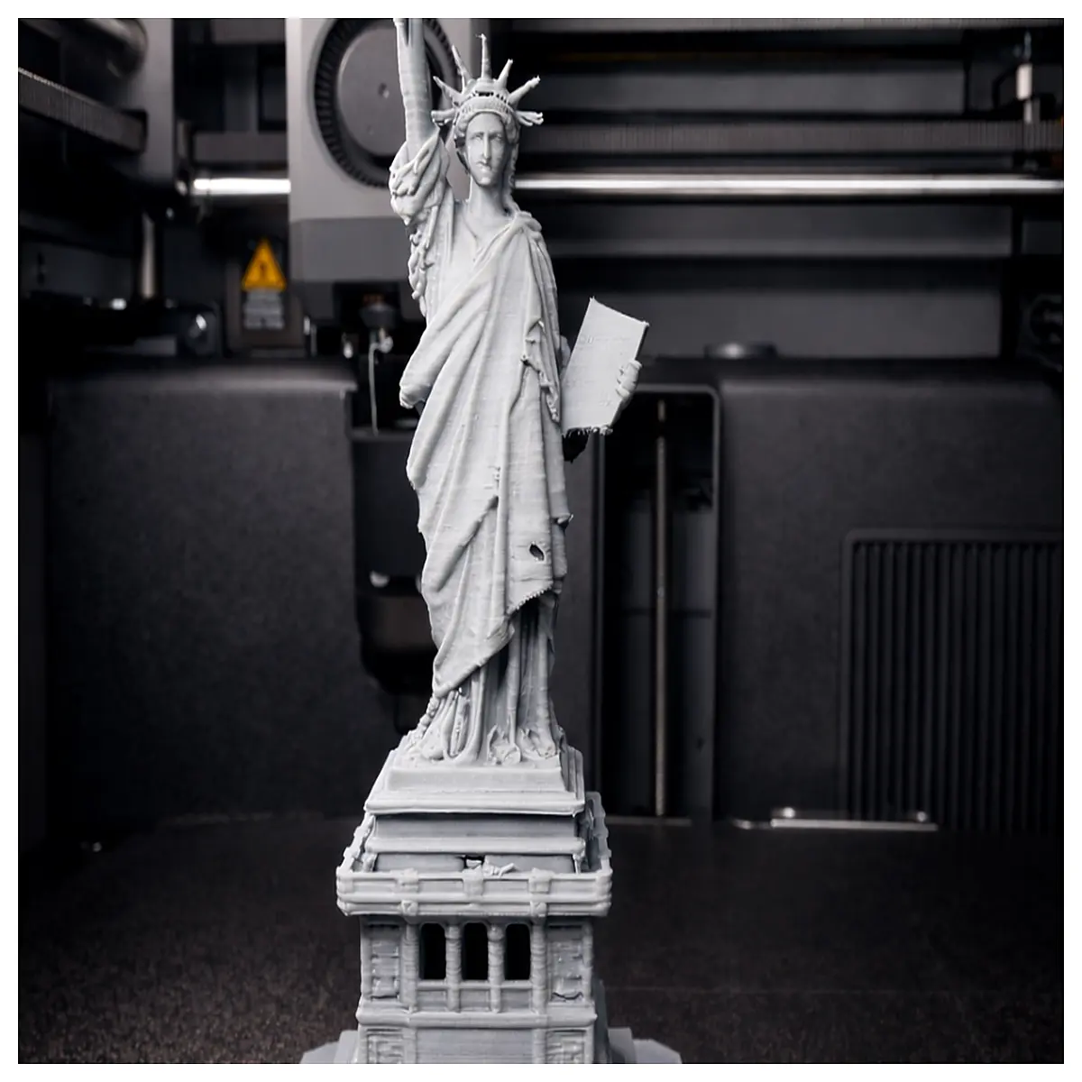 Statue of Liberty 3D Printed Candleholder Memorial Sculpture Model Gift Epic Collectible