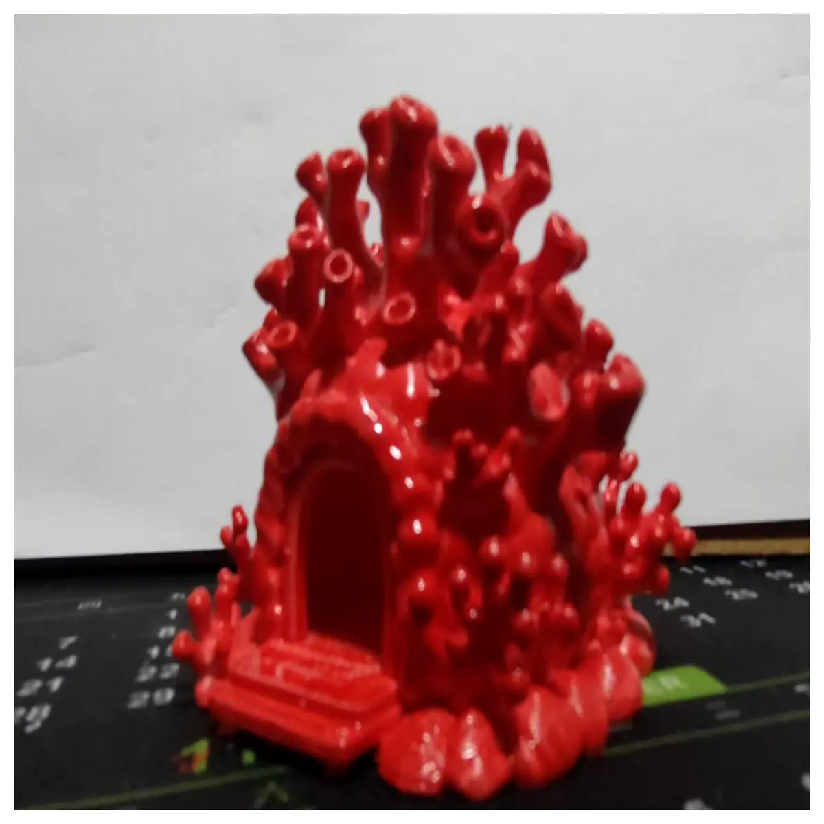 Coral Sand Fish Hideout Single Tier Aquarium Mini Fish Shelter for Betta Fish Fish Tank Accessories Aquarium Decoration
