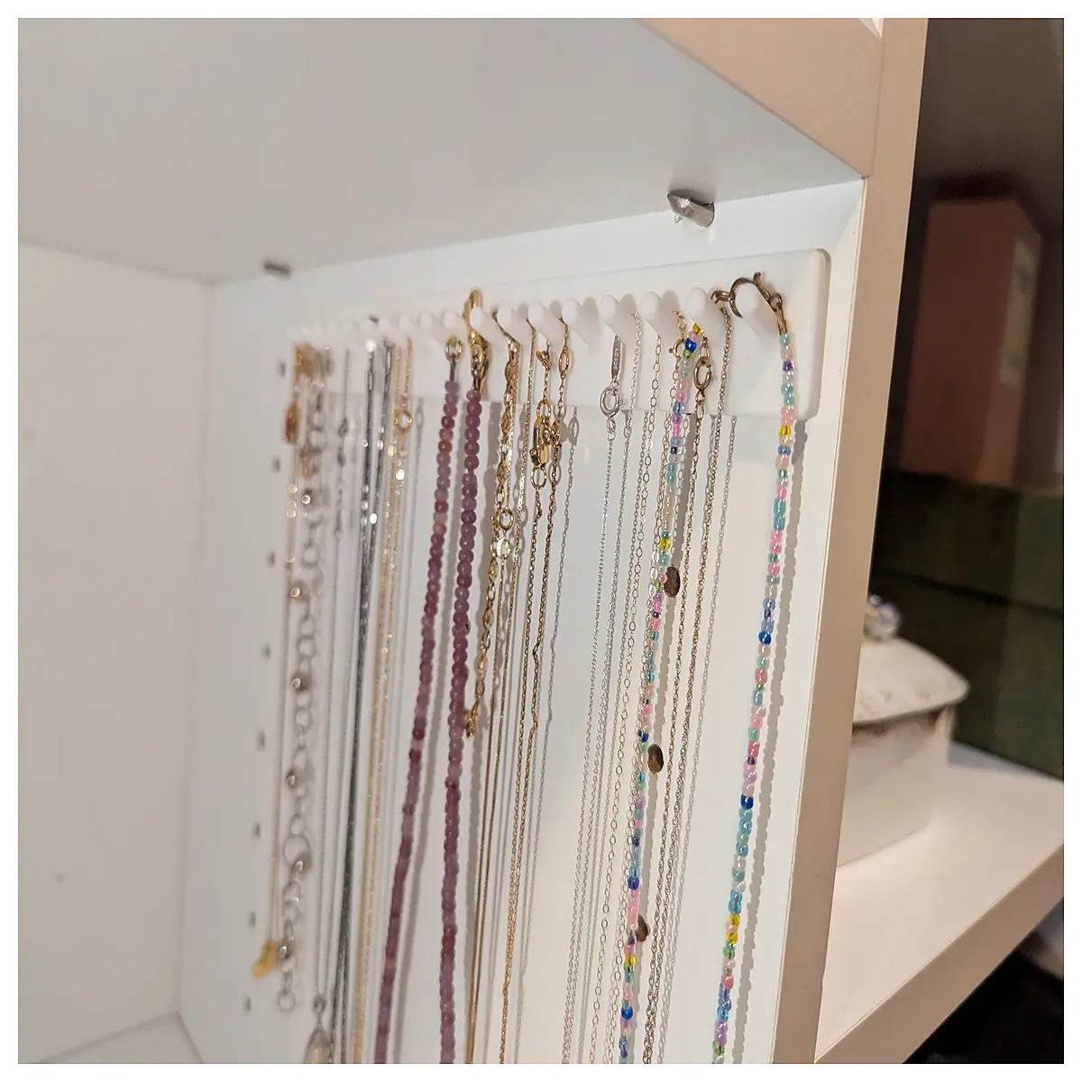 Necklace Organizer Jewelry Display Stand Chain Holder Storage Box Protection Display Case