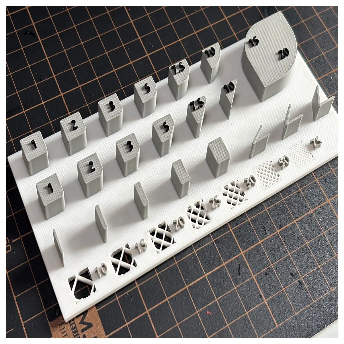 3D Printing Edge Rounding Thickness Adjustment Model Angle Fill Density Visual Tool for Part Optimization
