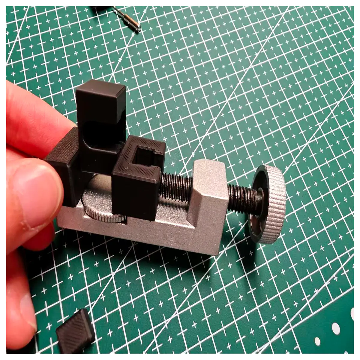 Watch Strap Removal Vise Tool Watch Band Remover Strap Disassembly Tool Watch Accessory