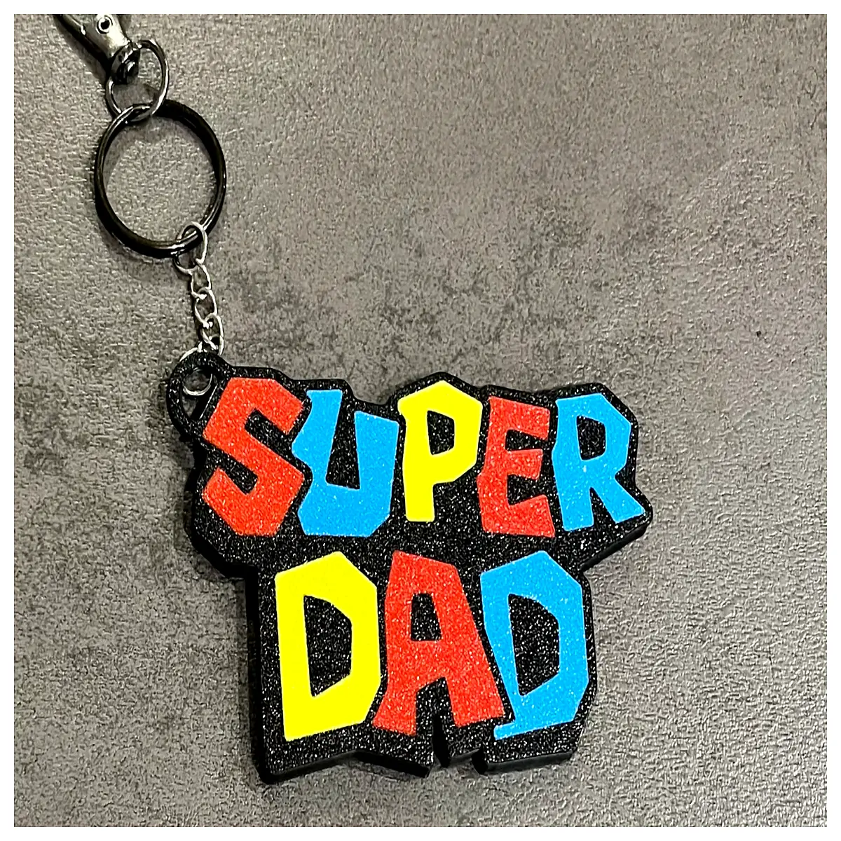Super Dad Inspiration Keychain Creative Gift Car Decoration Birthday Present Boy Girl Gift Keychain Accessories