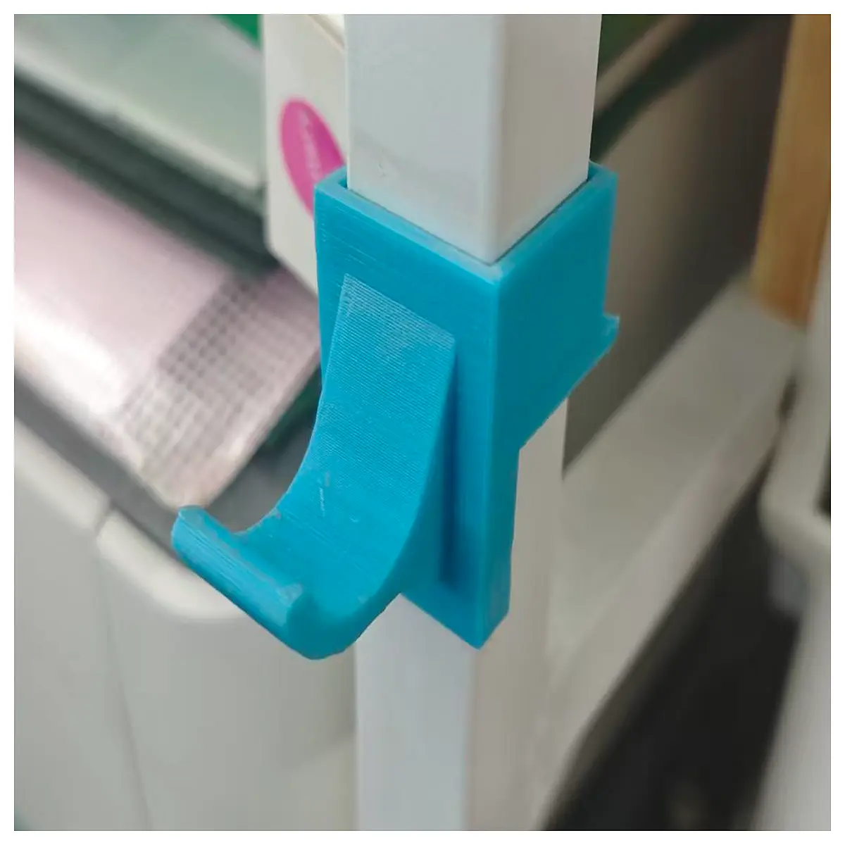 Square Pipe Hooks Wall Mounting Bracket Wall Hanger Hanging Support Decorative Hooks Wall Decor Suitable for Home Office