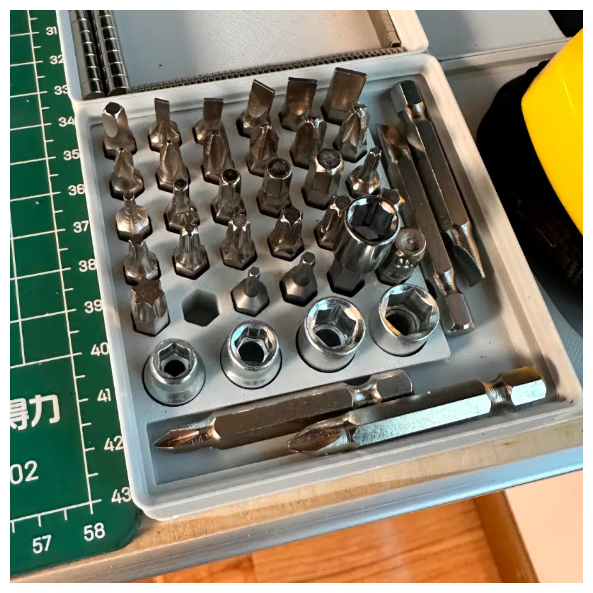 gridfinity 2x2 bit box magnetic modular storage organizer for power tool bits screwdriver bits