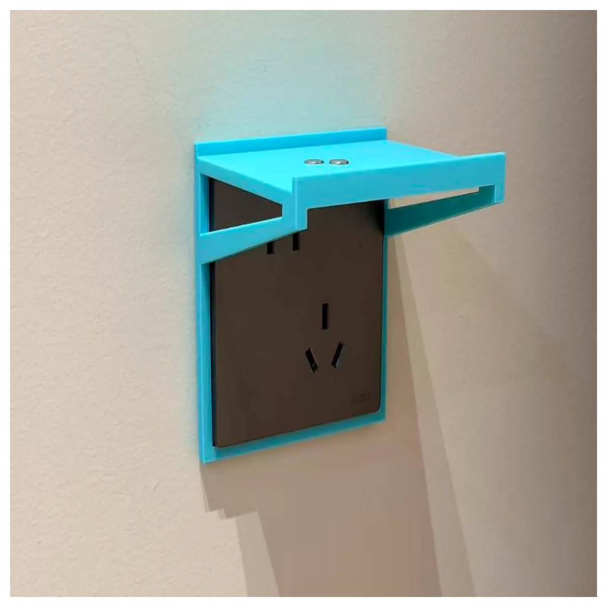 86 Socket Magnetic Mount Phone Charger Holder Wall Mounted Magnetic Suction No Drilling Phone Accessory Bracket