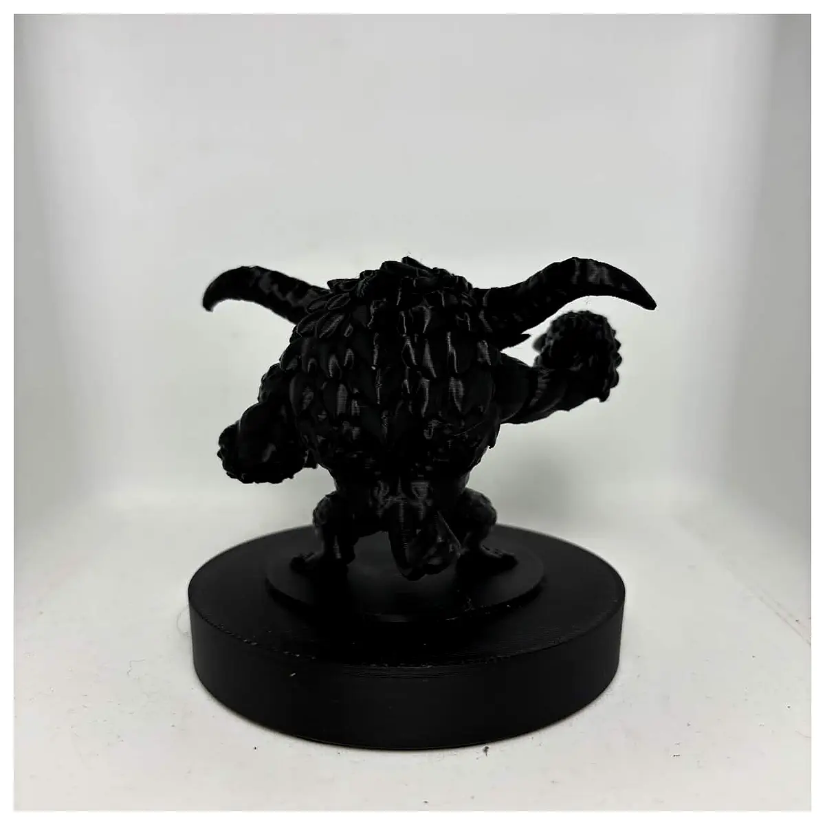 Hunter Gold Lion Q Version Model Toy Collectible Anime Figure Hunter Character Model Desktop Decoration Gift Gift