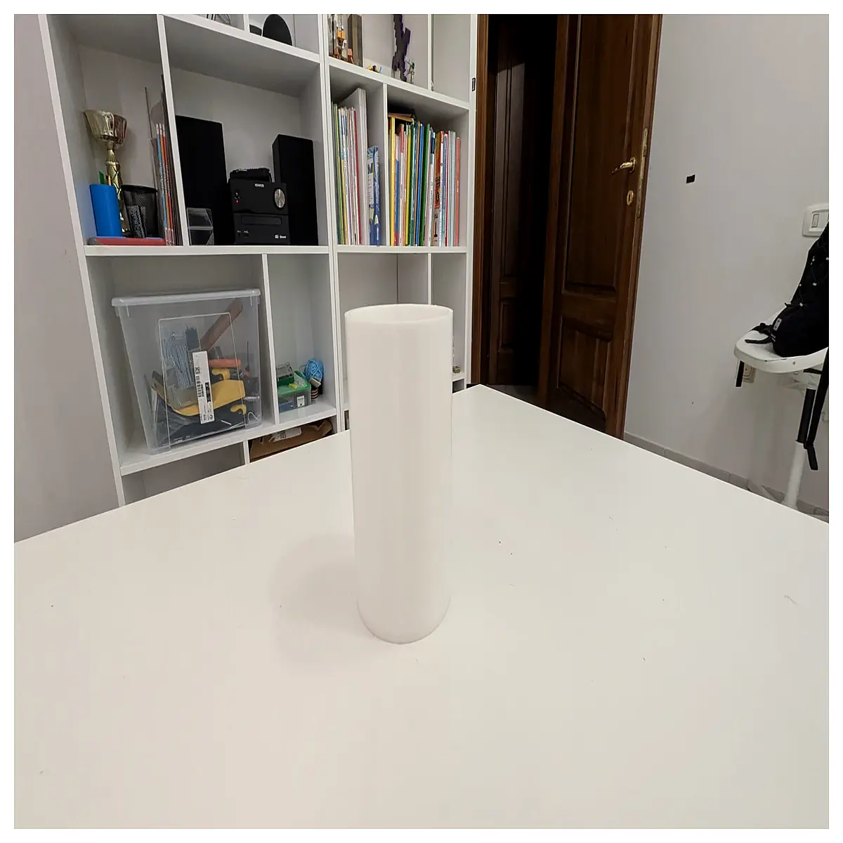 Round Pencil Holder Desktop Organizer with Compartments White Storage Box for Office School Supplies Modern Design