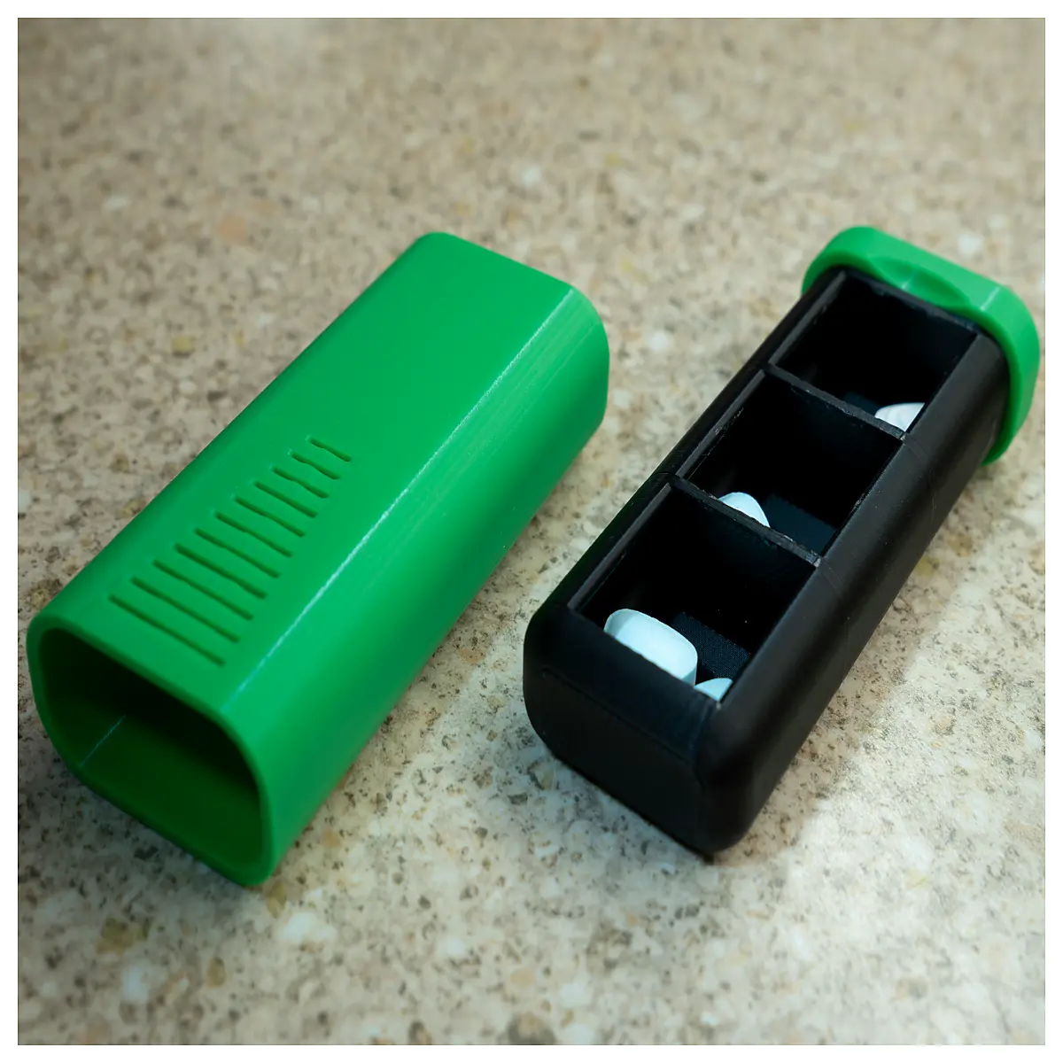 Travel Pill Organizer Flip Top Case Medication Container Portable Box Travel Essential Pill Case