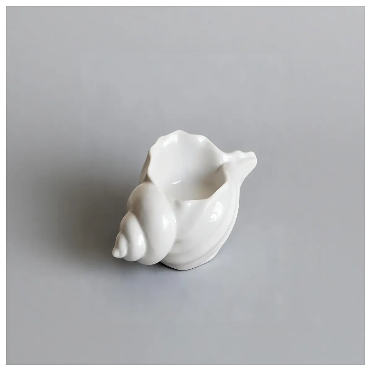 Nordic Minimalist Carved Seashell Candle Holder Romantic Dinner Art Candle Stand Decoration Accessory