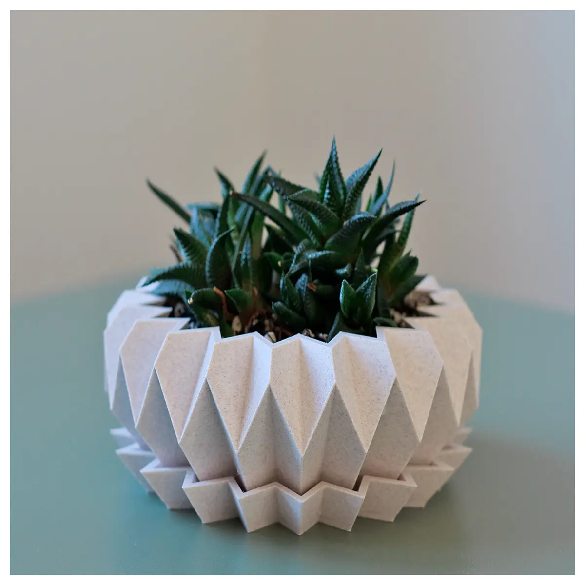 Origami Flower Pot Succulent Planter Geometric Tray Indoor Plant Decor Creative Flower Container Multi Tiered Display