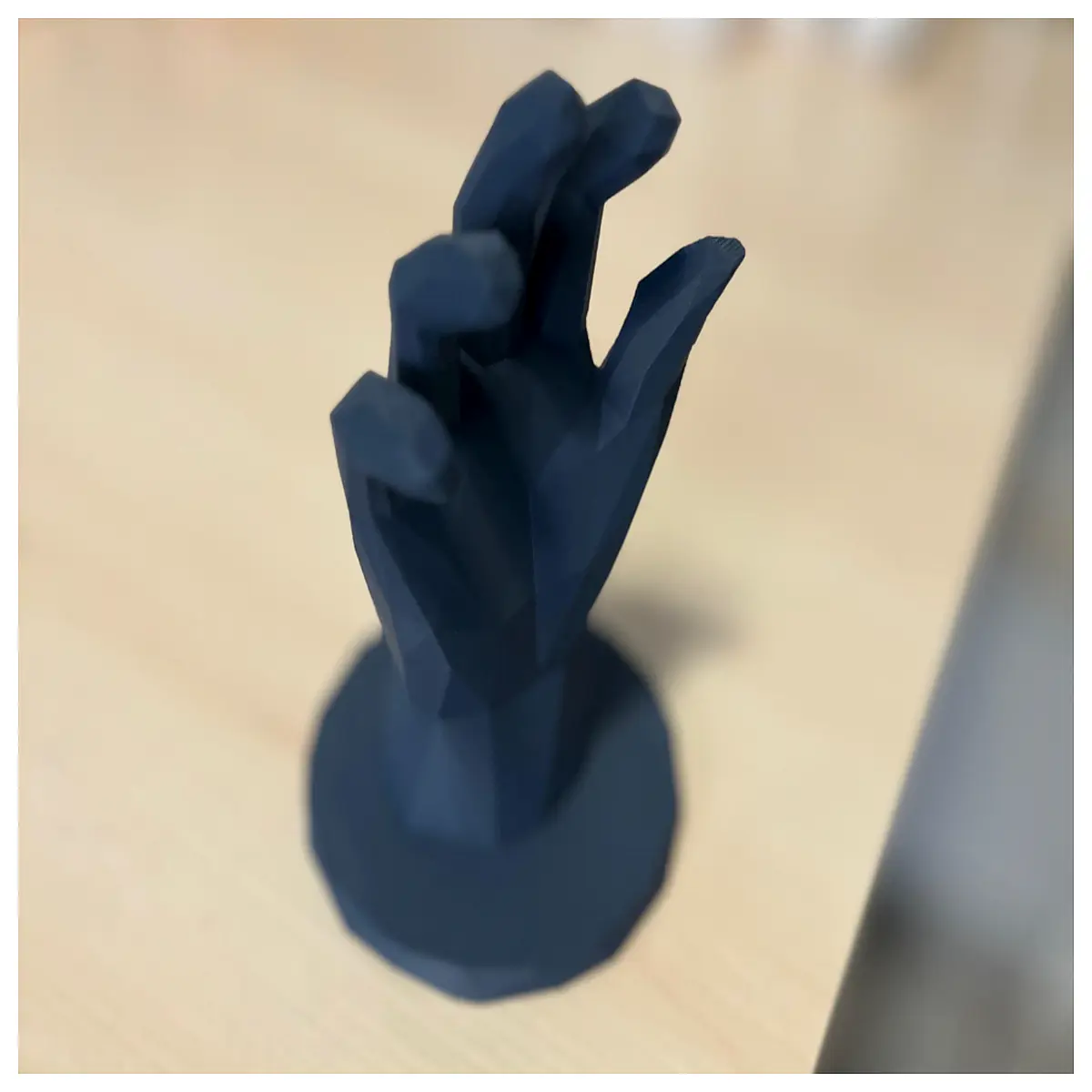 Low Poly Hand Stand Display Stand Jewelry Holder Desktop Decoration Wall Mounted Creative Ornament Accessory Storage