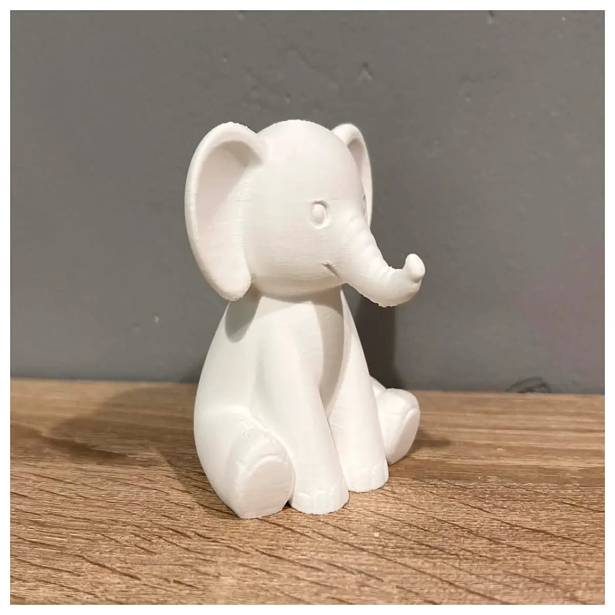 Minimalist Cute Elephant Decoration Desk Ornament Kids Room Decor Cartoon Little Elephant Creative Gift Decorative Art
